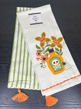 NEW Target Bullseyes Playground Halloween 2026 Floral Reaper/Striped Dish Towels